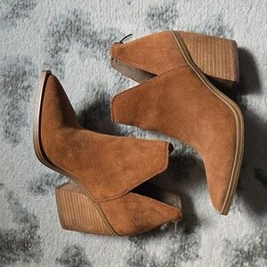 Steve madden cognac camryn bootie sz 6 WORN ONCE LIKE NEW
